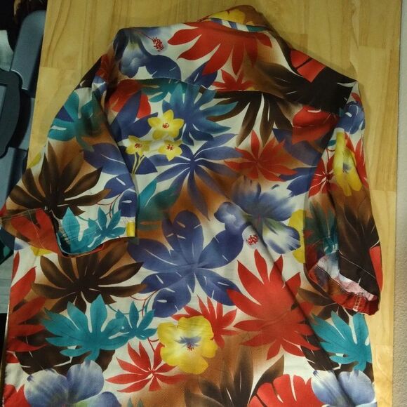 Vintage Moda Campia Floral Pattern Hawaiian Shirt - Picture 4 of 7